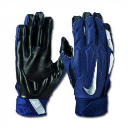 NIKE D-TACK 6.0
