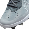 NIKE Alpha Huarache Varsity 4 Low Metal GRAU